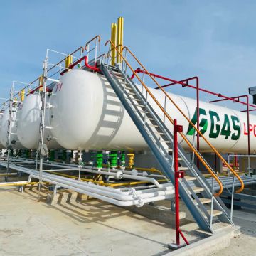 z6728107704667_216db1ece31ab3f8aacfc537946f9323